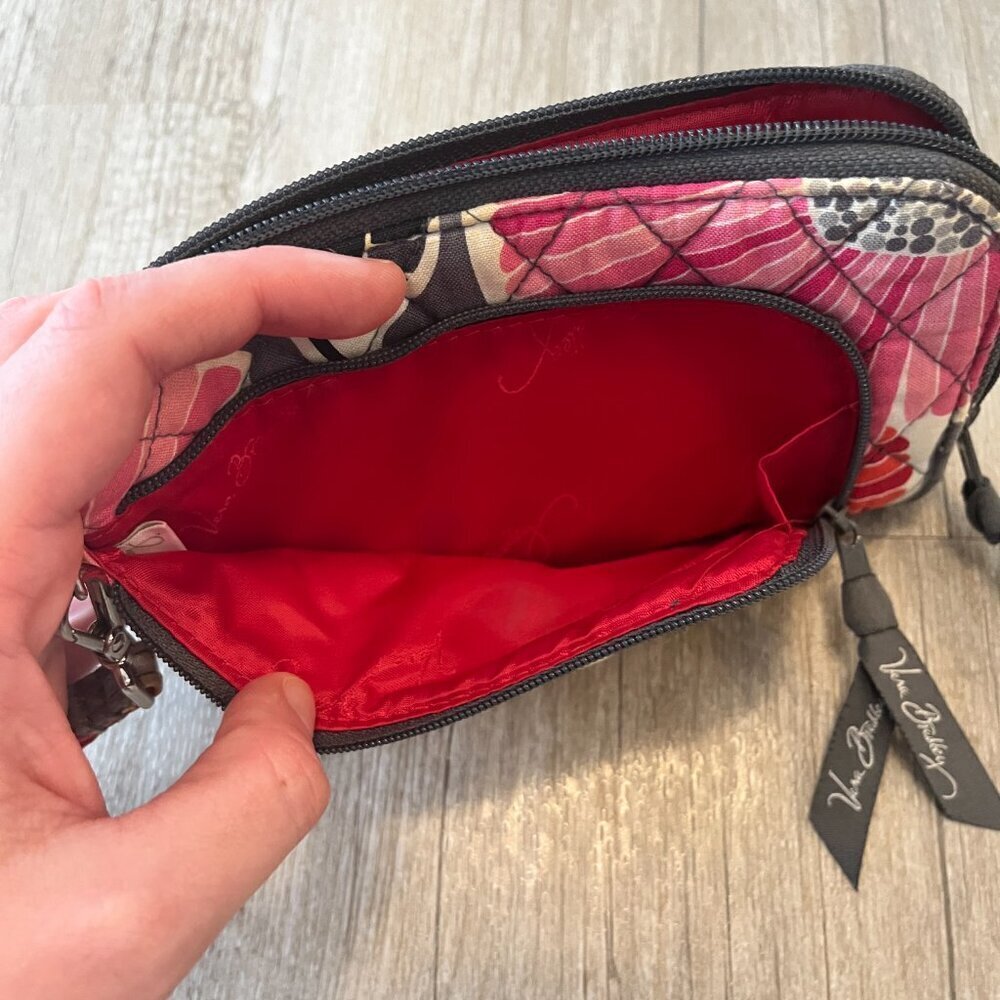 Vera Bradley Clutch Wristlet - Picture 6 of 9